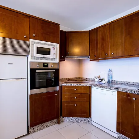 Appartement Caleta Sea View 5 *